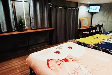Bed and Breakfast บ้านเดอะเมาเท่น By The Mountain Ozoneบ้านโอโซนขุนเขาแก่งกระจาน