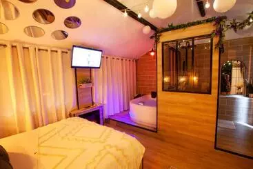 Bed and Breakfast Love Room Romantique Les Petits Plaisirs