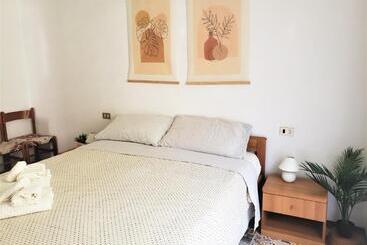 Turista apartmanok Lovely Lake Como View Condo In Perledo