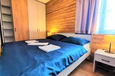 ツーリストアパートメント Apartment Confort 223 Residence M2