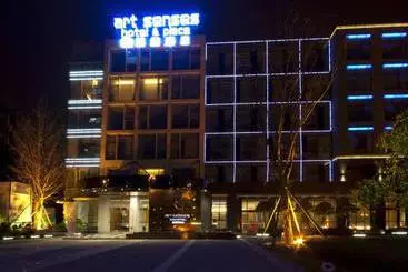 Art Senses Hotel And Place