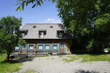 Пансион Small Apartment In Breb S Cosy Barn