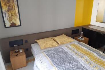 هتل آپارتمان Le Studio Les Tropiques Au Village Manganao