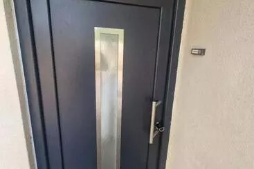 آپارتمان‌های توریست‌ها Schicke Neue Ferienwohnung