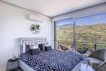 آپارتمانهای توریستها Wild River Villa By Lovelystay