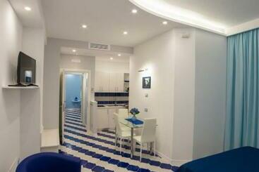 Пансион Marilisa Holidays