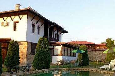 펜션 Toncho S Guest House For 16 Guests