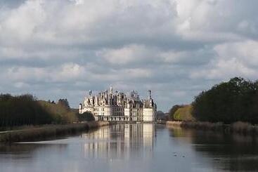 Bed and Breakfast Chambre D Hôte Montlivault / Chambord