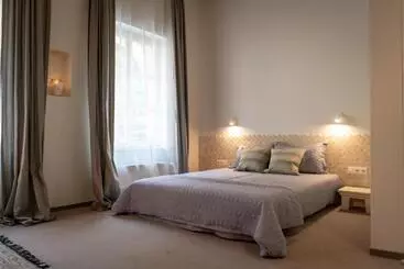 تختخواب و صبحانه Mai Ram Yoga House