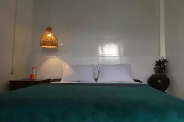 ユースホステル Rinjani Houseboon