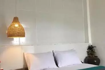 ユースホステル Rinjani Houseboon