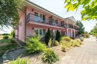 ペンション Apartmány Karmon Park