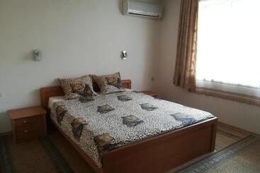 پانسیون Guest House Georgieva Ravda