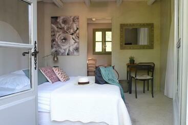 민박 La Maison De Bécaras