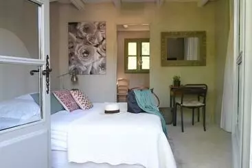 Bed and Breakfast La Maison De Bécaras
