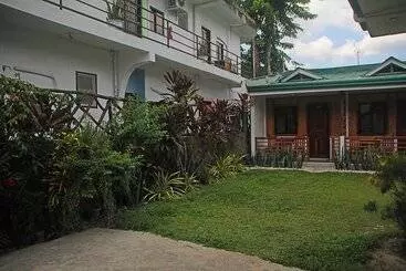 Hotel Oasis Port Barton