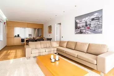 Hotel Elafivolia Arachova Suites