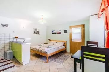پانسیون Apartment & Rooms Bruna Vučič