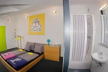 Majatalo Penzion Uax