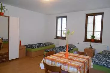 Majatalo Penzion V Zatáčce