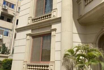 آپارتمانهای توریستها Super Luxurious Villa With Large Landscape Areas