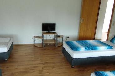 Hostel Schützenbrücke