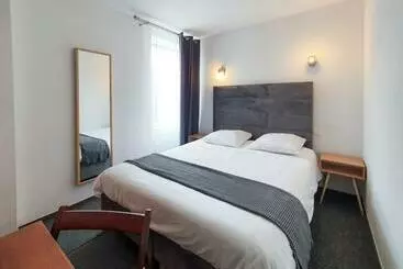 ホテル Hôtel Les Tilleuls De Pareloup à Salles Curan