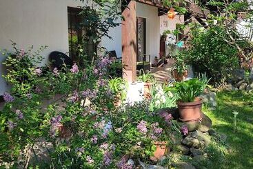 پانسیون Villa La Dolce Vita