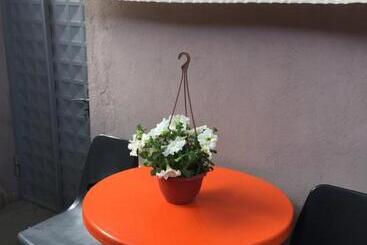 پانسیون мини дом целиком около мед центра астхик