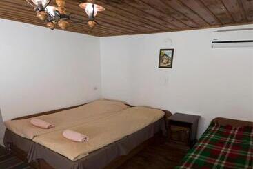 Пансион екокомплекс катунище