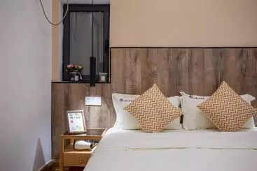 Bed and Breakfast 同里泊·晓烟河景民宿