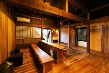 Pension 屋久杉楼 七福