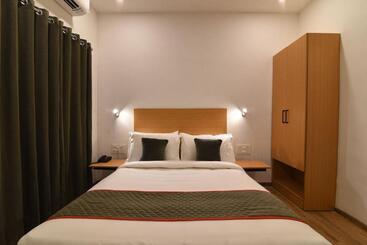 Hotel Super Townhouse Royapettah Near U.s Consulate