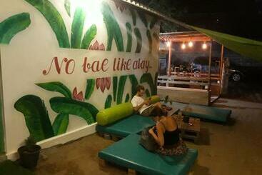 Coco Hostels   Arugambay