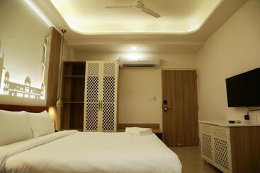 בית מלון כפרי Ratangarh Palace