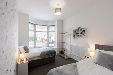 游客公寓 Modern & Beach Location & Contractors & Leisure & Garden