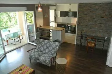 Apartamentos turísticos Beau T3 En Duplex, Calme Et Paisible