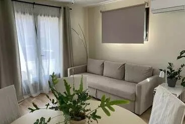 Turistihuoneistot Private Room Among A Nice Garden   Jardin En Valois