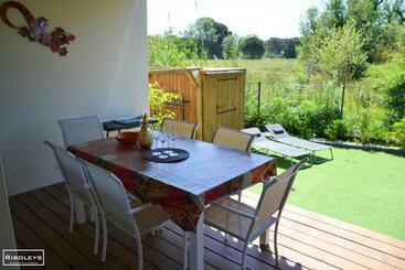 관광객 아파트 T2 Climatisé Avec Wifi Et Piscine