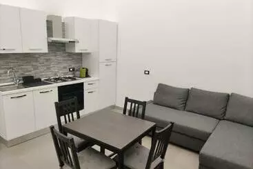 آپارتمان‌های توریست‌ها Ruggero Settimo   Holiday Houses
