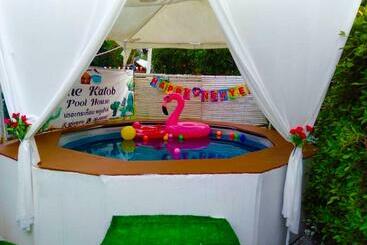 Apartamentos turísticos เดอะกระต็อบพลูเฮ้าส์ By The Mountain Ozoneบ้านโอโซนขุนเขาแก่งกระจาน