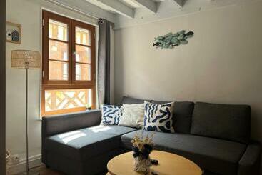 관광객 아파트 La Marinière