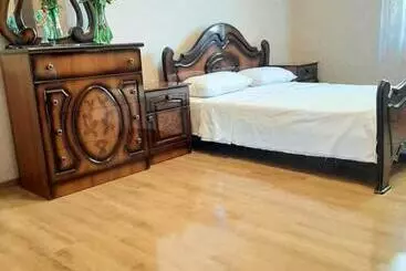 ツーリストアパートメント Torosyans Home