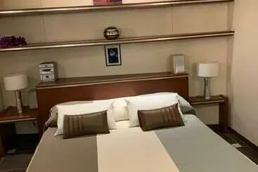 ツーリストアパートメント Véritable Suite D Hotel!