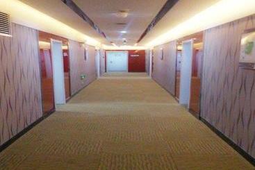 בית מלון כפרי Thank Inn Chain  Jiangsu Xuzhou Railway Station