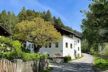 ツーリストアパートメント Bergmanns Ferienapartment