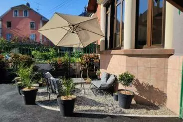 Turistihuoneistot Castel De Satoya