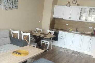 شقق خاصة سياحية апартамент четири сезона 2