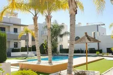 ツーリストアパートメント Fantastic Home With Ac, Pool And Bbq