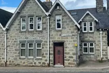 Turistihuoneistot Newsagents Flat